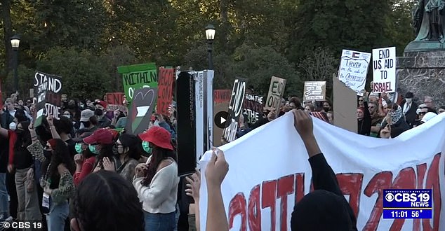 Students for Justice in Palestine's peaceful protest brought 100 people to the UVA Rotunda