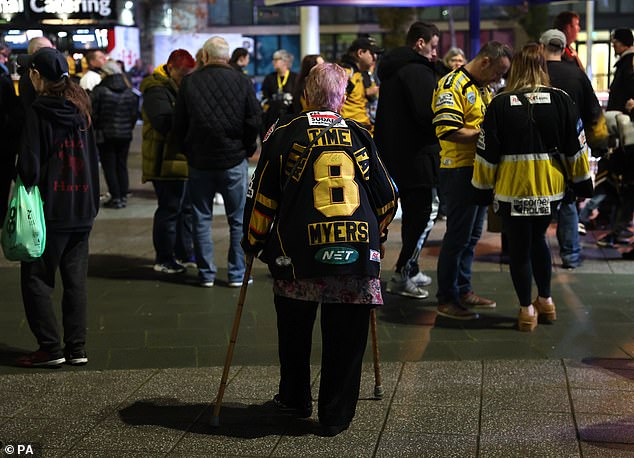 Many fans came to watch the game and paid their respects to the ice hockey star