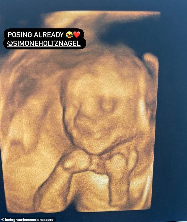 A 3D image of the ultrasound showed the growing baby, while Jono wrote: 