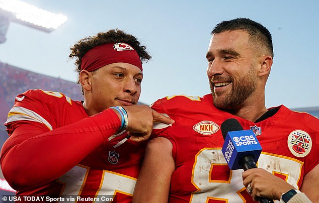 Chiefs quarterback Patrick Mahomes (left) and tight end Travis Kelce (right) on Oct. 22