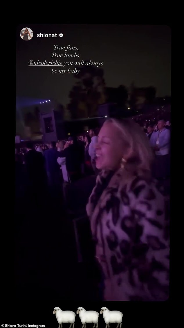 Leopard: She wore a cute leopard print coat to the outdoor event