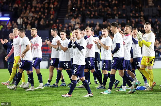 Scotland's players cheered on the fans at the end of a successful Euro 2024 qualifying campaign