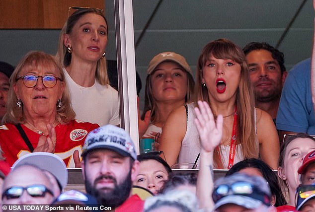 Donna only just met Taylor for the first time when she watched the Chiefs' game against the Bears on September 24