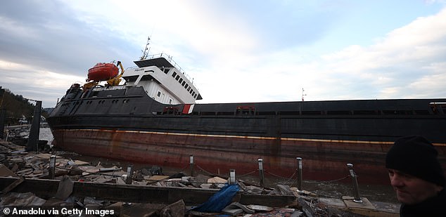 The Cameroonian-flagged Pallada broke in two after running aground amid 5-metre waves near Eregli, a coastal town east of Istanbul.  All 13 crew members were rescued