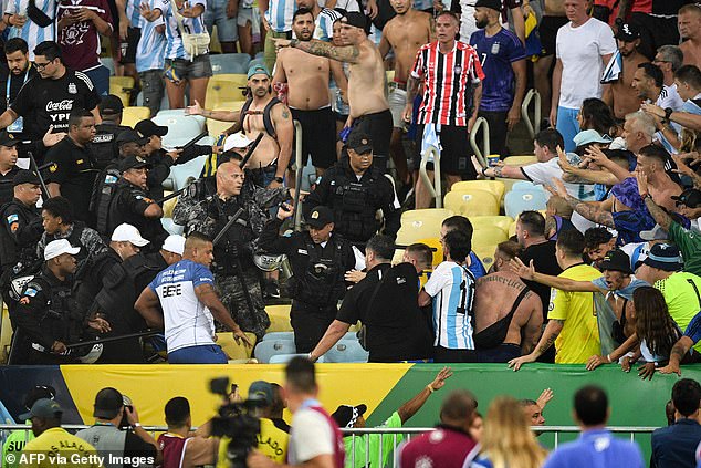 Police officers intervened and attacked the Argentine fans, using batons against them