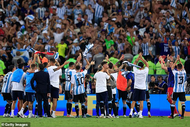 The Albiceleste players celebrated in front of their fans at the end of an exciting evening