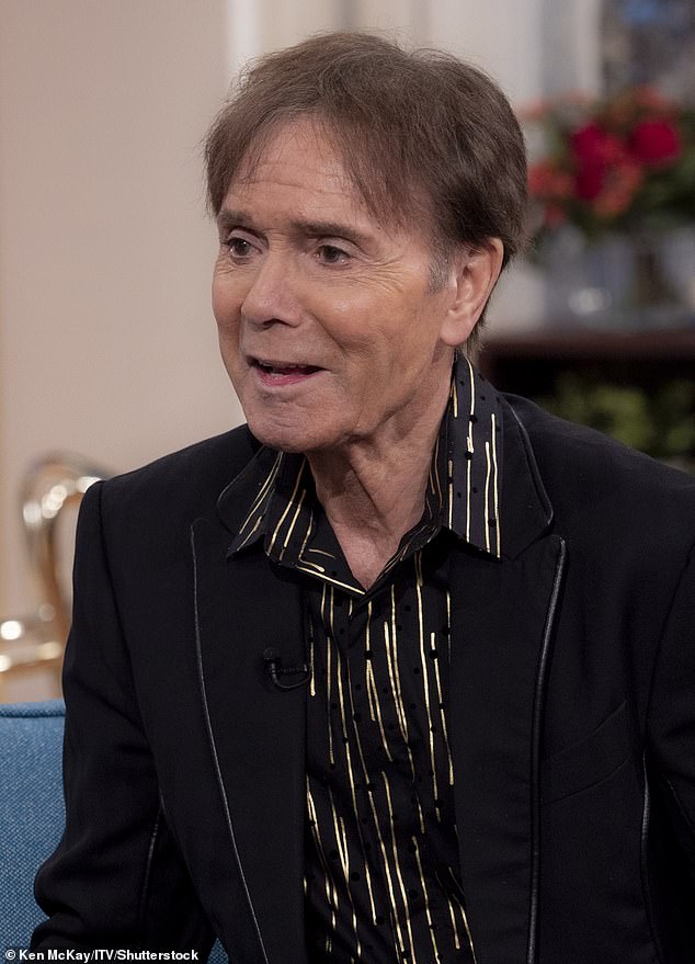 1700665301 449 Cliff Richard DID have a picture with Elvis despite turning