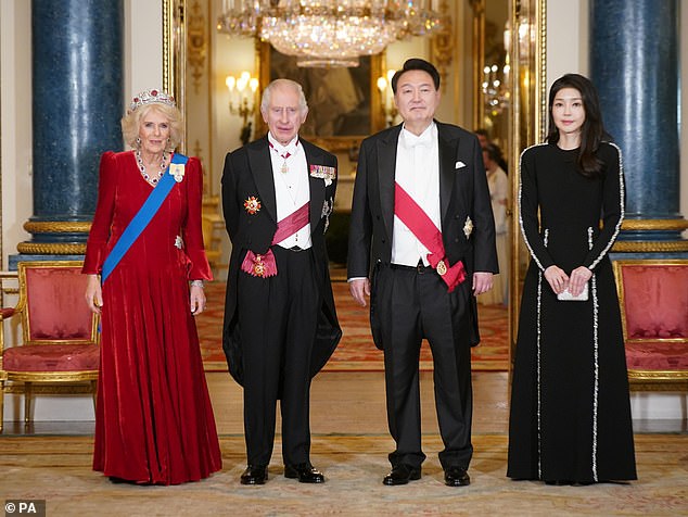 Queen Camilla, King Charles, President of South Korea Yoon Suk Yeol and his wife Kim Keon Hee before the state banquet last night