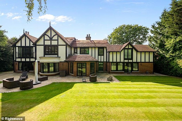 Sir Alex put the stunning 7,000 sq ft Cheshire home up for sale just six weeks after Catherine died