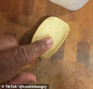 For those unsure if the Pringles lover is telling the truth, he urged everyone to rub each side to feel the flavor on one side.