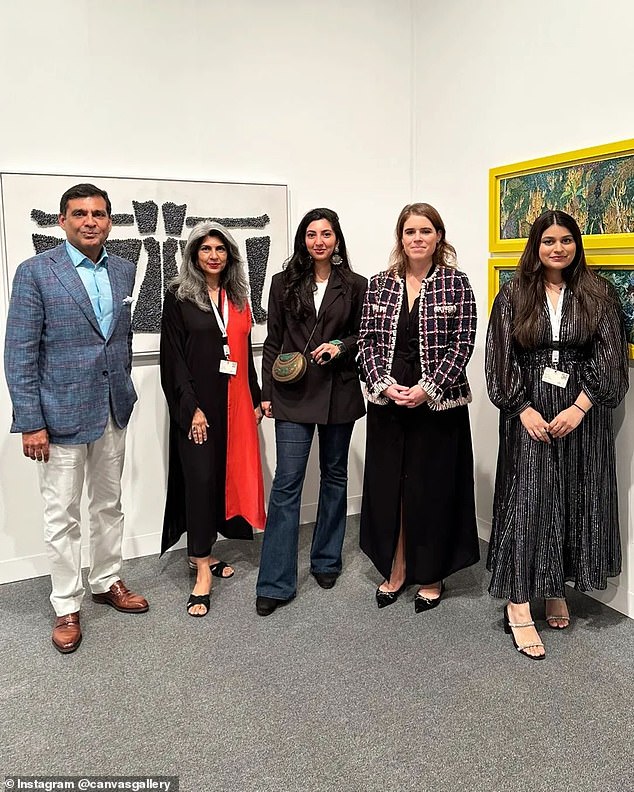 The royal mother of two smiled for the cameras alongside other festival attendees including TPL Corp Ltd CEO Ali Jameel (far right) and gallery founder Sameera Raja (left)