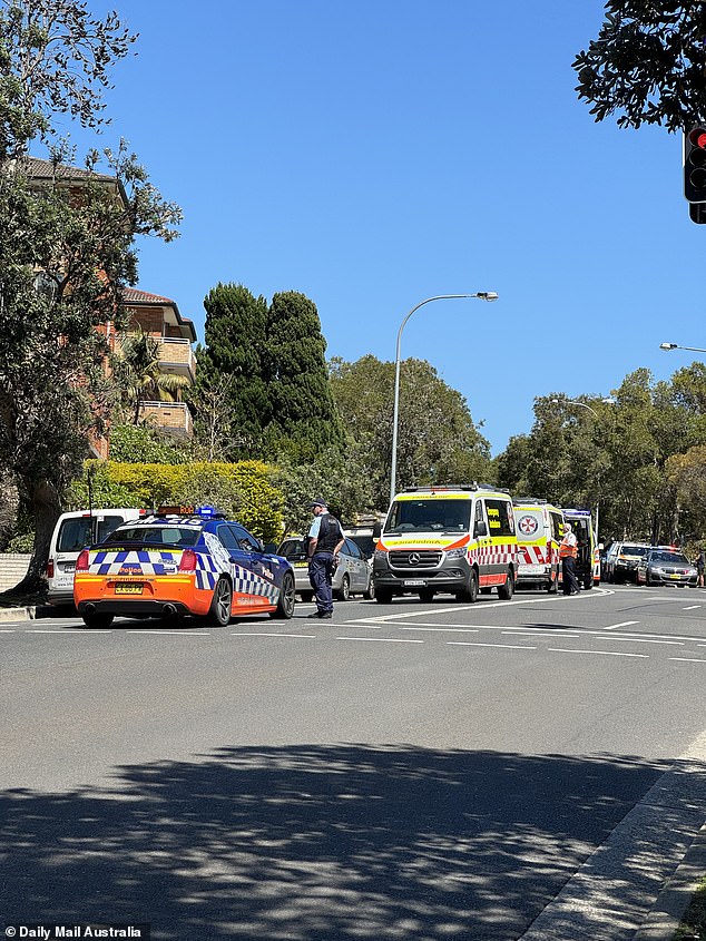 Bondi Road in Bondi became the scene of a scuffle on Sunday after ambulance crews flocked to the scene of a multi-vehicle crash