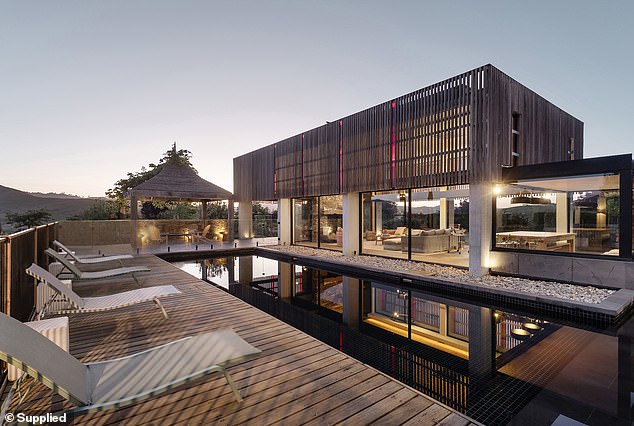 Stonemason Peter Sheen worked on the house, sourcing natural stone from a local quarry