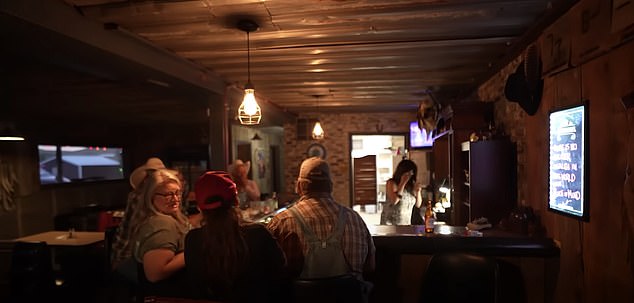 Jerry, a local resident she meets at the bar who owns a farm and a barn, reveals that crime is not a problem in the north central state.