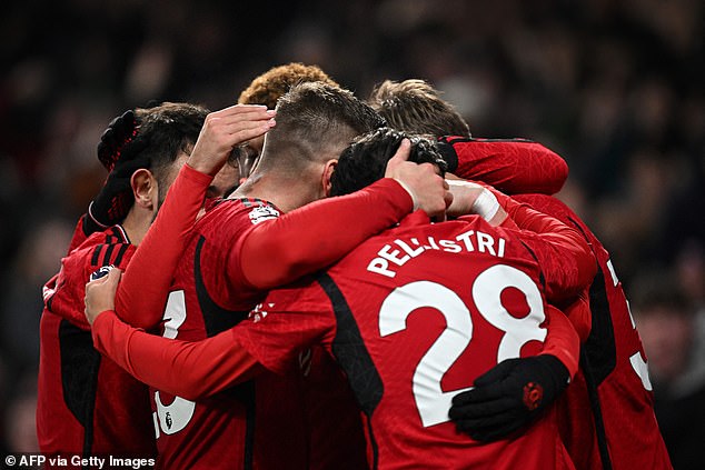 United recorded their biggest league win of the season at Goodison Park on Sunday