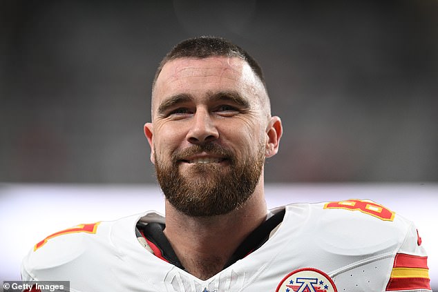 Kelce became the fastest tight end to pass 11,000 yards during the Chiefs' win on Sunday