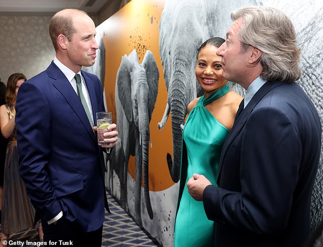 William and the socialite couple enjoyed a chat at the awards ceremony in London this evening