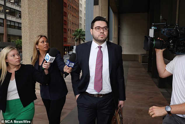 Bruce Lehrmann walks into the Federal Court in Sydney on Tuesday morning