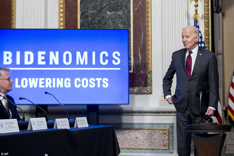 It illustrates the difficulty Biden faces as he tries to sell what his administration sees as an economic good news story ahead of next year's general election.  Inflation may have slowed and some prices may have fallen since last year, but most prices are still higher than before the pandemic.  While he said prices were still too high, he cited the cost of the average Thanksgiving dinner as evidence that business was improving.  “Together we have made progress,” he said at the White House.  