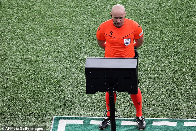 Referee Szymon Marciniak made the decision to award the late penalty after the VAR assessment