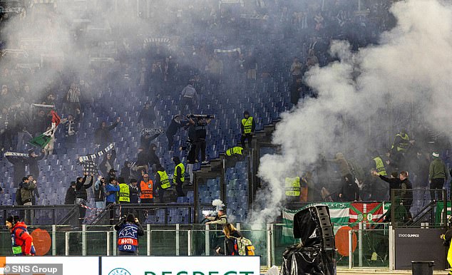 Stewards found themselves helpless as a sea of ​​smoke was created by flares in the neutral zone