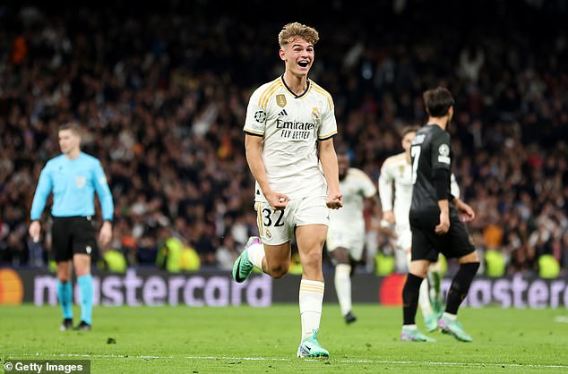 Teenage midfielder Nico Paz scored his first goal for Real Madrid in the 84th minute