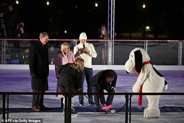Jill Biden dropped a puck so Snoopy and a young skater could compete