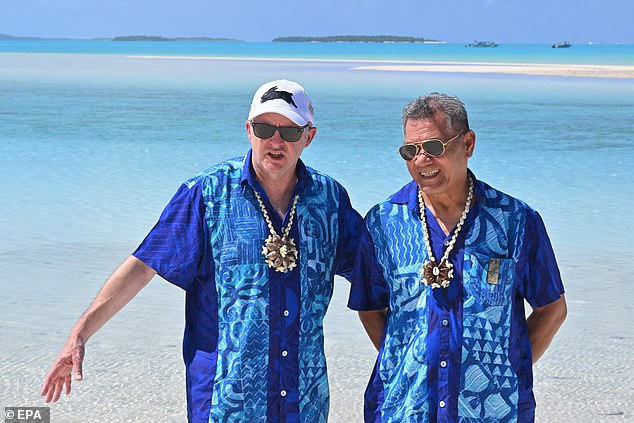 Prime Minister Anthony Albanese with Tuvalu's Prime Minister Kausea Natano