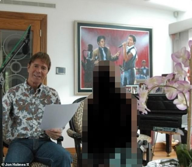 Cliff Richard DID have a picture with Elvis despite turning