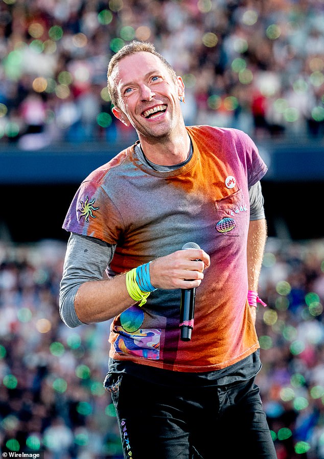 The organizational skills of fans of these aging acts are nothing compared to those of Coldplay aficionados, who secure spaces up to four months before a performance