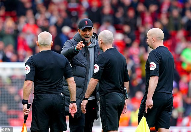 Jurgen Klopp angrily argues with the officials during Liverpool's 4-3 win over Spurs last season