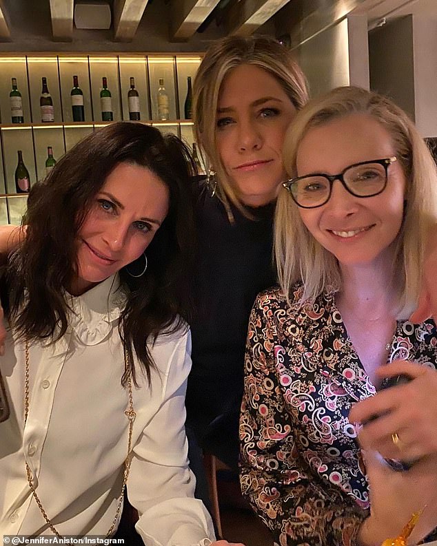 BFFs: Jennifer and Courteney have been best friends for a long time – pictured with Friends co-star Lisa Kudrow