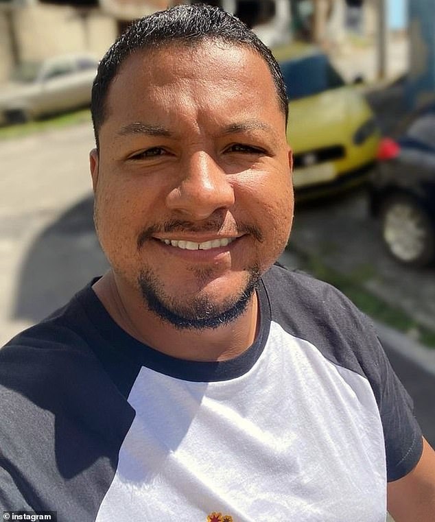 Leilson de Souza was killed by a lightning strike on Sunday while leading a group of hikers through a hiking trail in Rio de Janeiro.