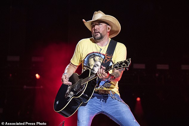 Country music star Jason Aldean slammed critics for calling his hit 