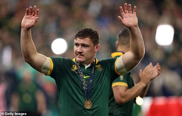 South African star Jasper Wiese is on his way to France as he continues talks with Stade Francais