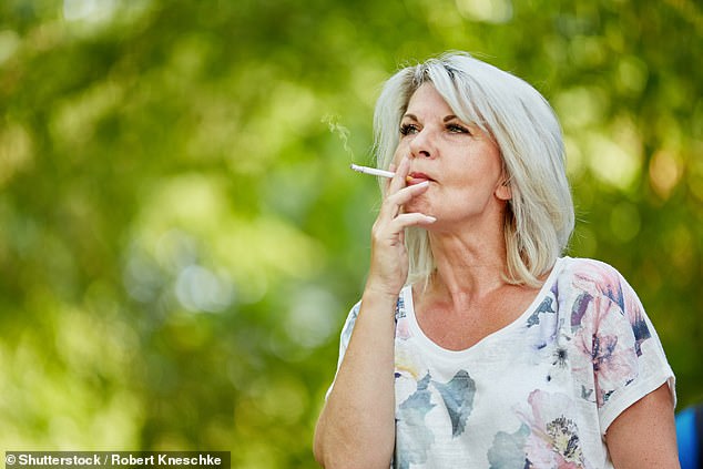 The American Cancer Society (ACS) has expanded its guideline for annual lung cancer screening to include older adults who smoke or have smoked, regardless of how long ago they quit