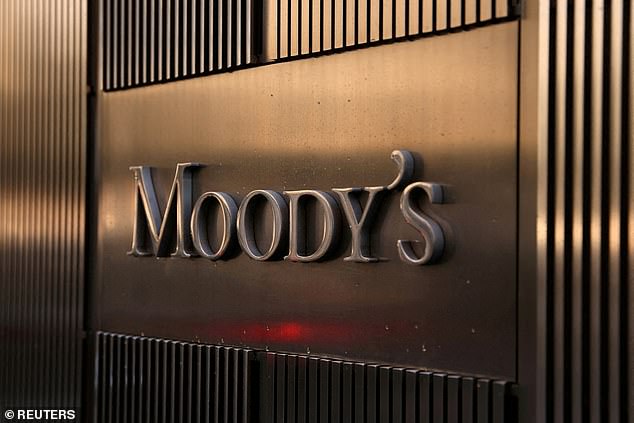 Credit rating agency Moody's Analytics has downgraded its view of the US government from stable to negative, it emerged this evening