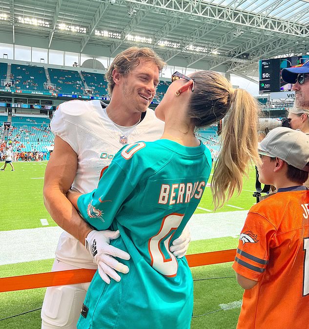 Dolphins receiver Braxton Berrios and TikTok star Alix Earle are taking social media by storm