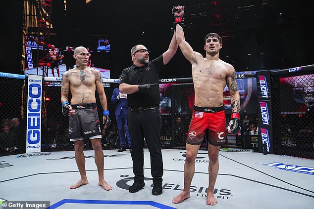 Muhammed Ali's grandson Biaggio Ali Walsh scored a stunning knockout victory over Joel Lopez