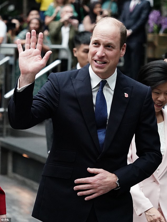 The heir to the British throne, who is visiting the island for the third annual Earthshot Prize, was greeted by hundreds of adoring fans as he disembarked at Jewel Changi Airport.