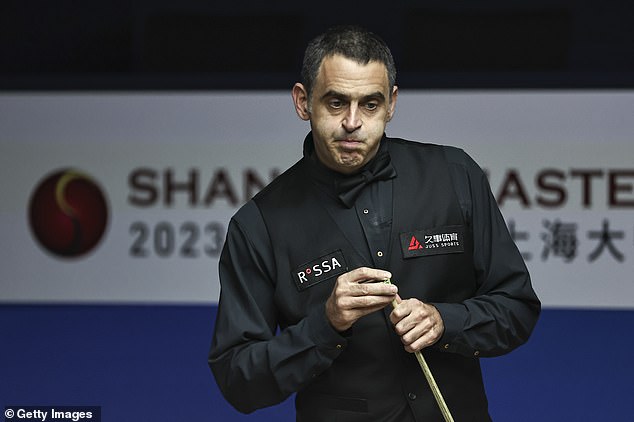 Ronnie O'Sullivan has warned he will quit snooker if he is banned from playing in China