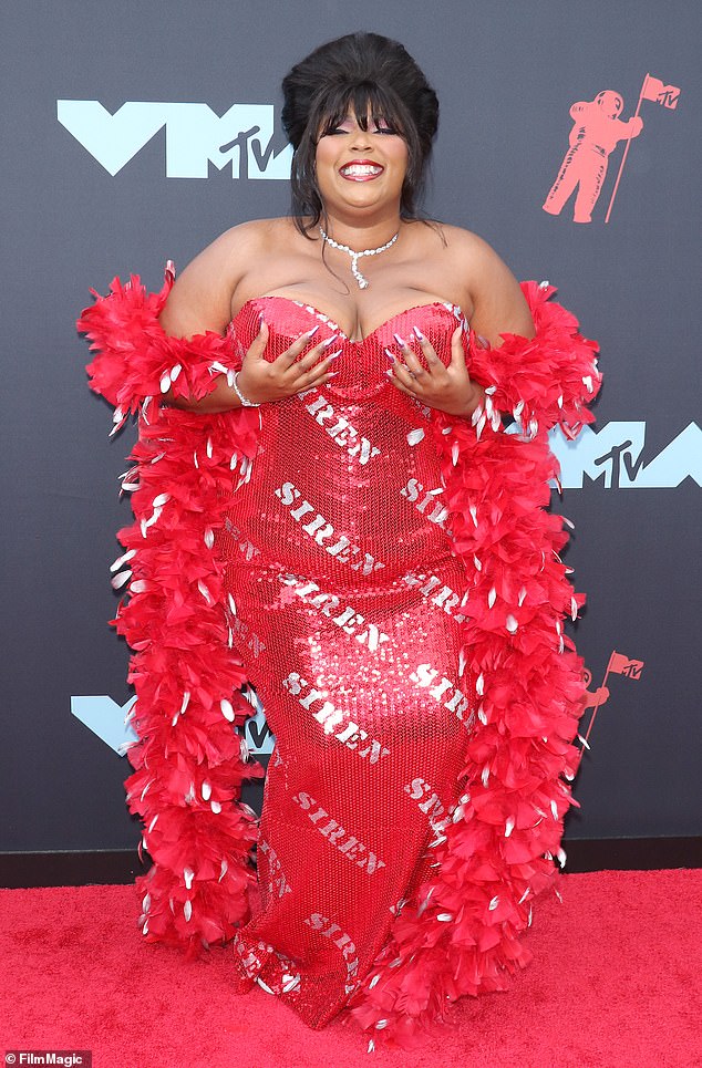 Pop star Lizzo demonstrated this habit at the 2019 MTV Video Music Awards