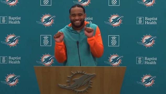 Dolphins star Tua Tagovailoa isn't convinced he looks like Drake after braiding his hair, despite pulling off a dance to imitate the rapper and singer