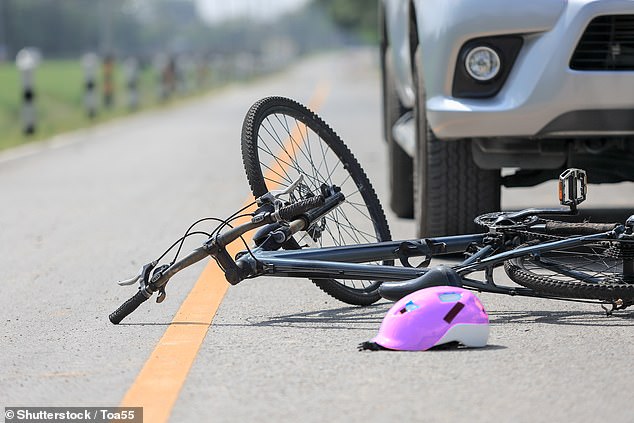 The teen broke her neck and lost one of her legs in the accident (photo is a stock image)