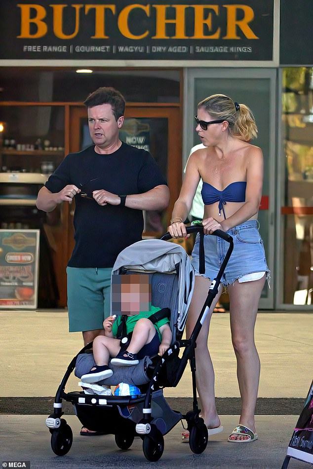 The presenter cut a nonchalant figure as he headed out with Ali and their son Jack, 17 months, after finishing work on the ITV show