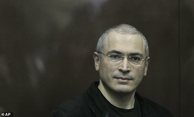 Khodorkovsky has said that to avoid a nuclear catastrophe, the West must use the thousands of Russian exiles like him, who 