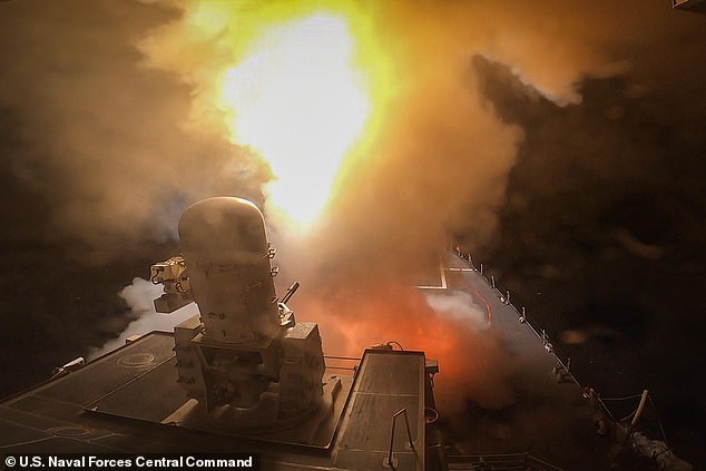 Photos taken on October 19 show the Arleigh Burke-class guided-missile destroyer USS Carney (DDG 64) defeating a combination of Houthi missiles and unmanned aerial vehicles in the Red Sea