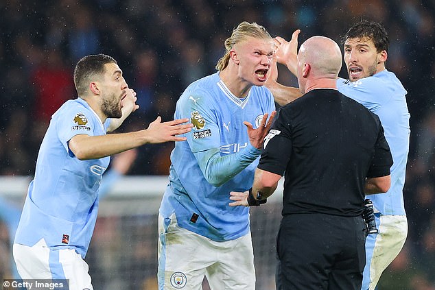 Grealish could have gone in to score and win the match, but the Man City players were angry with Hooper after he made the call.