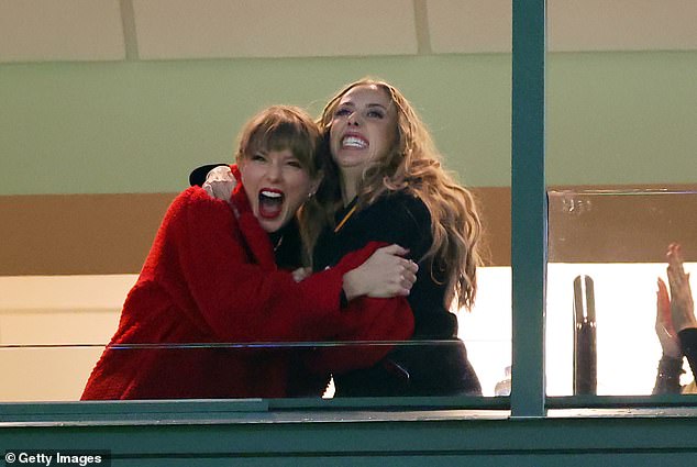 Taylor and Brittany watched eagerly from the VIP section after arriving at Lambeau Field in Green Bay earlier on Sunday