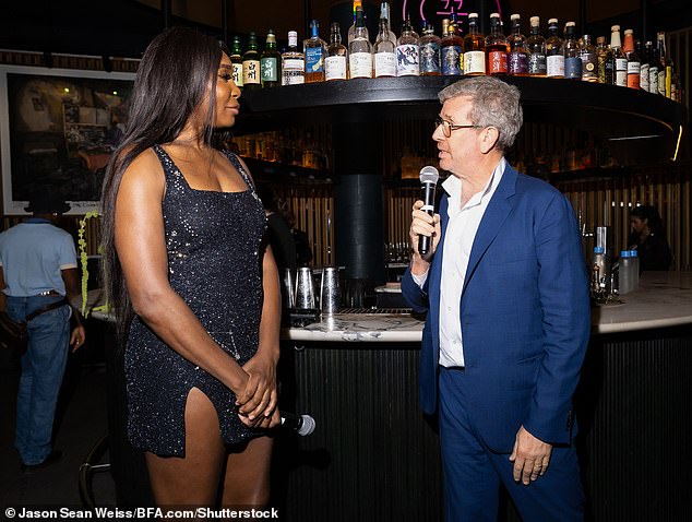 Venus was seen talking to art dealer Marc Glimcher